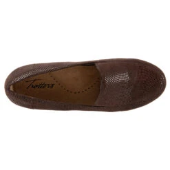Trotters Deanna Slip-On Brown Mini Dots (Women's) -Fashion Shoe Store Brn 6 e1960e8f 7f26 49c3 8bcf b34d9f688b79
